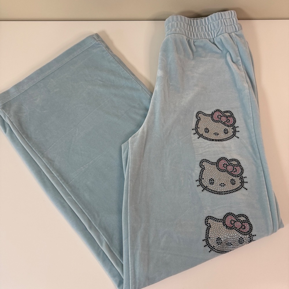 Forever 21 Hello Kitty Pants SM/MD Wide Leg Velour Rhinestone Y2K Pastel Lounge - Picture 9 of 10